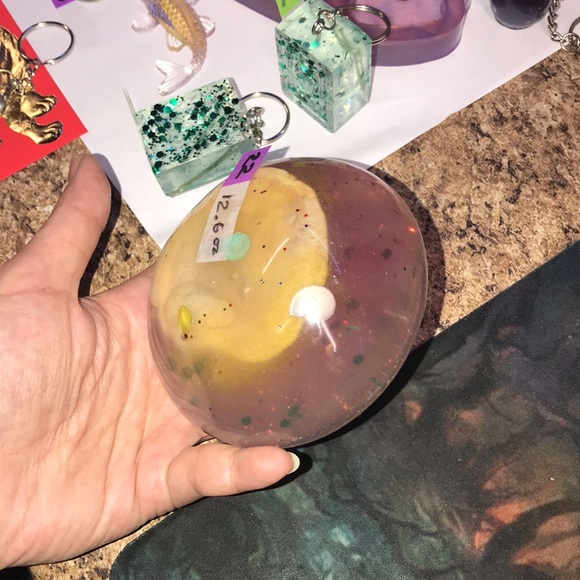 Epoxy Resin Mushroom 🍄 Top with shells 🐚 Decor by Me💕 - Picture 3 of 3